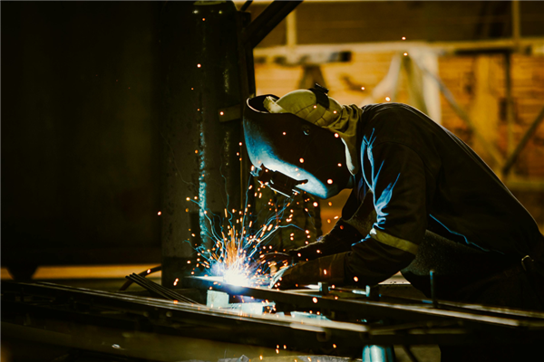 Promuovere l'industria meccanica