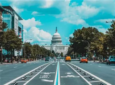 La Corte Suprema americana dichiara illegali i dazi IEEPA: cosa cambia per il commercio UE-USA