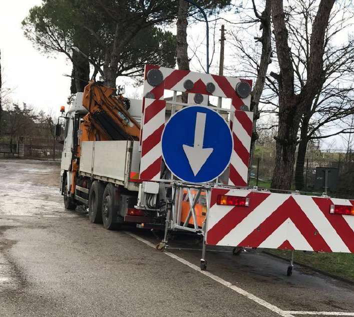 Attuatore d'urto